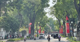 Hà Nội rực rỡ sắc màu văn hóa trong kỳ nghỉ lễ 30/4-1/5