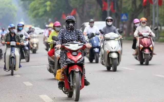 Hà Nội sắp nắng nóng diện rộng, nhiệt độ có thể lên tới 36 độ C trong nhiều ngày tới Hà Nội sắp nắng nóng diện rộng, nhiệt độ có thể lên tới 36 độ C trong nhiều ngày tới