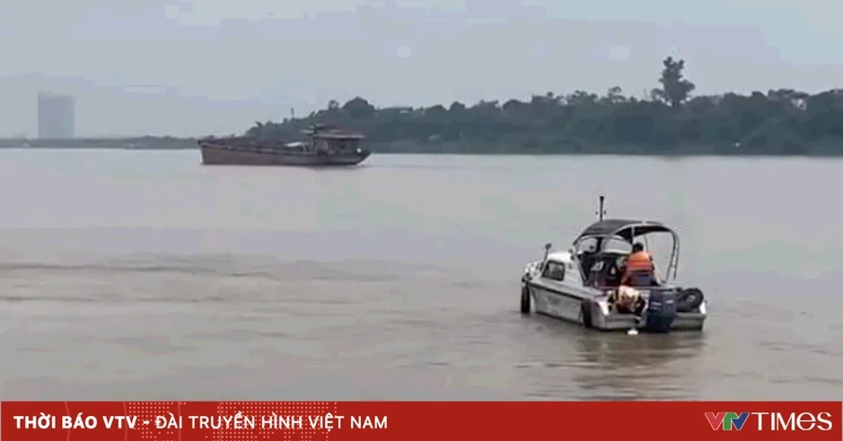 Hà Nội siết kiểm soát giao thông thủy tại các công trường xây dựng cầu vượt sông Hồng Hà Nội siết kiểm soát giao thông thủy tại các công trường xây dựng cầu vượt sông Hồng