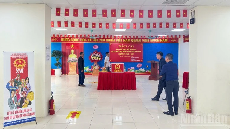 Hà Nội: Tăng cường giám sát, bảo đảm công tác bầu cử diễn ra đúng quy định Hà Nội: Tăng cường giám sát, bảo đảm công tác bầu cử diễn ra đúng quy định