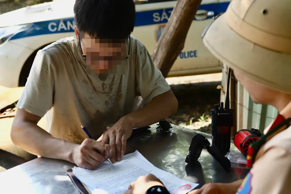 Hà Nội: Tăng cường kiểm tra nồng độ cồn, ma túy tài xế xe tải, xe container trên Đại lộ Thăng Long