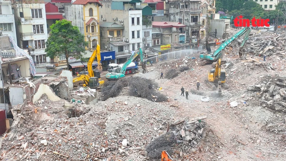 Hà Nội tăng tốc giải phóng mặt bằng thi công cầu Trần Hưng Đạo Hà Nội tăng tốc giải phóng mặt bằng thi công cầu Trần Hưng Đạo