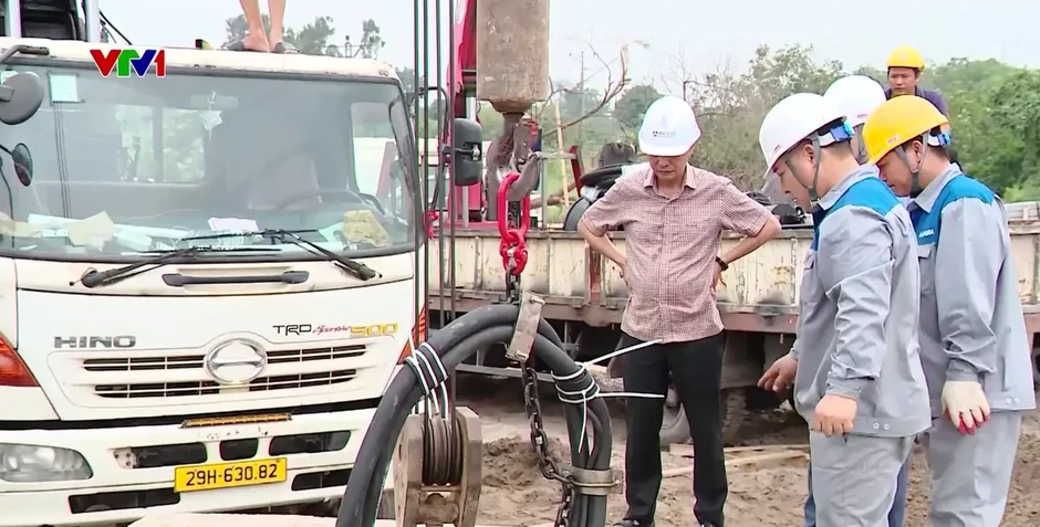Hà Nội: Tập trung nguồn lực hoàn thành các công trình khẩn cấp chống ngập dọc Đại lộ Thăng Long Hà Nội: Tập trung nguồn lực hoàn thành các công trình khẩn cấp chống ngập dọc Đại lộ Thăng Long