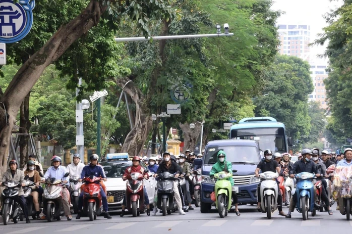Hà Nội thông qua ngày hạn chế xe xăng trong vùng phát thải thấp