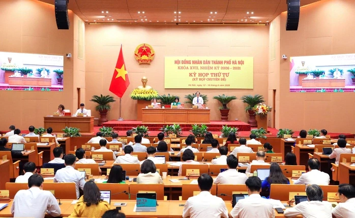 Hà Nội thông qua ngày hạn chế xe xăng trong vùng phát thải thấp