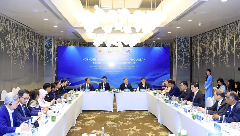 Hà Nội thúc đẩy hợp tác phát triển đô thị thông minh với các thành phố ASEAN