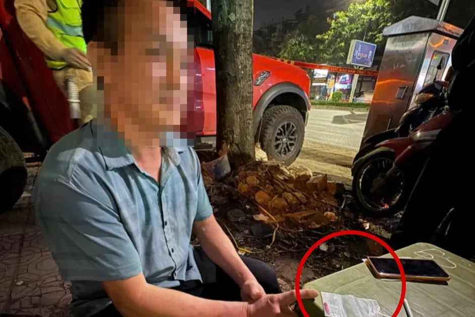 Hà Nội: Tuần tra đêm, CSGT phát hiện đối tượng tàng trữ ma túy