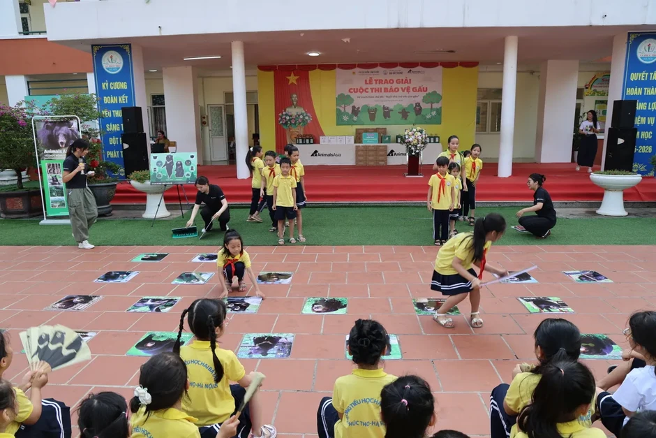 Hà Nội vận động người dân chuyển giao gấu tới các trung tâm cứu hộ Hà Nội vận động người dân chuyển giao gấu tới các trung tâm cứu hộ
