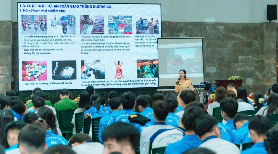 Hà Nội: Xử lý 1.136 học sinh vi phạm giao thông trong tháng 3/2026 Hà Nội: Xử lý 1.136 học sinh vi phạm giao thông trong tháng 3/2026