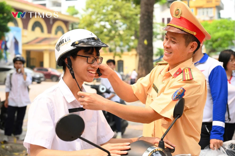 Hà Nội: Xử lý 1.695 học sinh vi phạm giao thông trong tháng 4/2026 Hà Nội: Xử lý 1.695 học sinh vi phạm giao thông trong tháng 4/2026