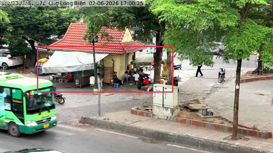 Hà Nội xử lý hơn 1.100 trường hợp vi phạm trật tự đô thị bị qua camera AI, UAV