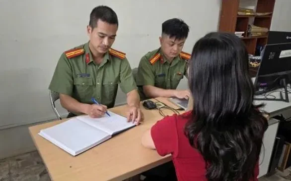 Hà Nội: Xử phạt người chia sẻ nội dung mê tín, phản khoa học trên mạng xã hội Hà Nội: Xử phạt người chia sẻ nội dung mê tín, phản khoa học trên mạng xã hội