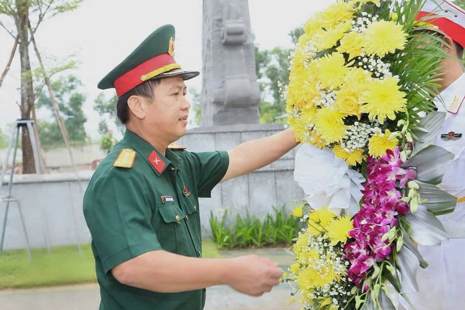 Hà Tĩnh khai quật, lấy mẫu ADN tại 63 phần mộ liệt sĩ chưa xác định danh tính Hà Tĩnh khai quật, lấy mẫu ADN tại 63 phần mộ liệt sĩ chưa xác định danh tính