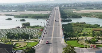 'Hai đứa trẻ' để lại thư tuyệt mệnh, nhảy cầu Thạch Bích để 'tạo hiện trường giả'
