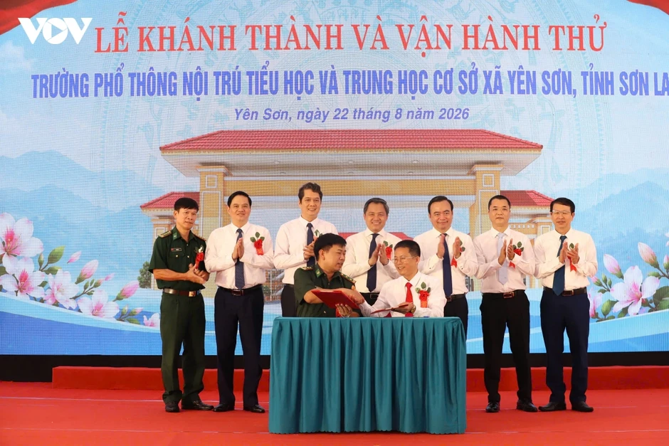 Hai ngôi trường nội trú liên cấp vùng biên giới Sơn La về đích