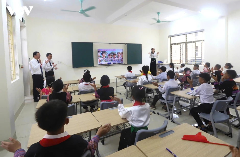 Hai ngôi trường nội trú liên cấp vùng biên giới Sơn La về đích