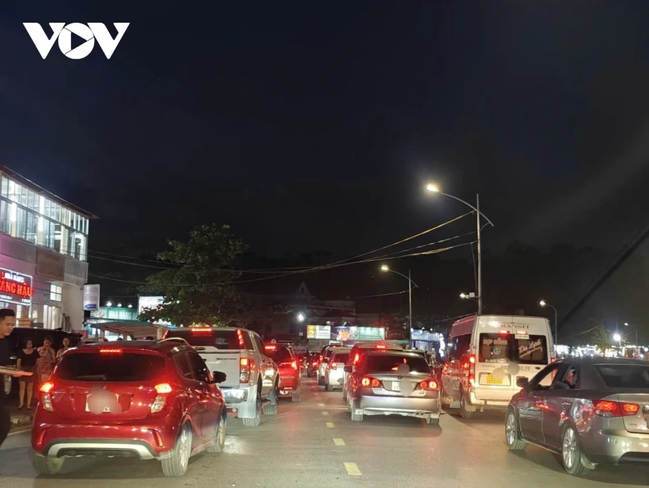 Hải Phòng: Cát Bà, Đồ Sơn sôi động ngày đầu kỷ nghỉ lễ Hải Phòng: Cát Bà, Đồ Sơn sôi động ngày đầu kỷ nghỉ lễ