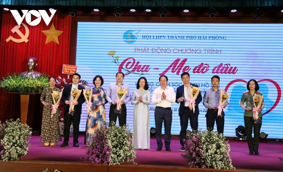 Hải Phòng: Tiên phong phát động chương trình "Cha – mẹ đỡ đầu" giai đoạn 2026-2031 Hải Phòng: Tiên phong phát động chương trình "Cha – mẹ đỡ đầu" giai đoạn 2026-2031