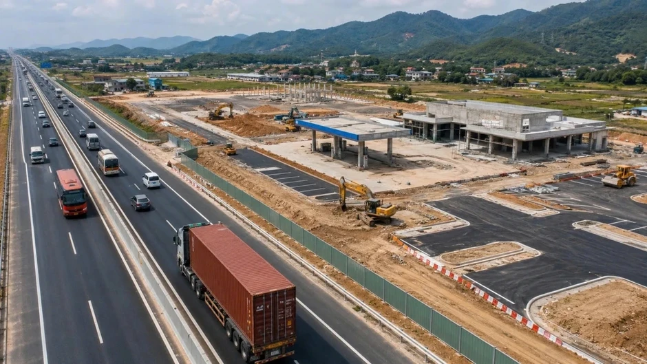 Hàng loạt trạm dừng nghỉ “lỡ hẹn”, cần giải pháp quyết liệt hơn Hàng loạt trạm dừng nghỉ “lỡ hẹn”, cần giải pháp quyết liệt hơn