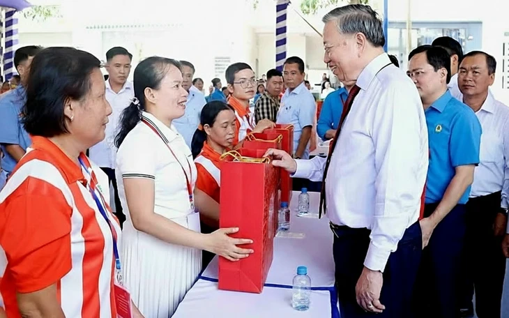 Hàng nghìn công nhân ở thủ phủ công nghiệp phía Bắc được khám sức khỏe miễn phí Hàng nghìn công nhân ở thủ phủ công nghiệp phía Bắc được khám sức khỏe miễn phí