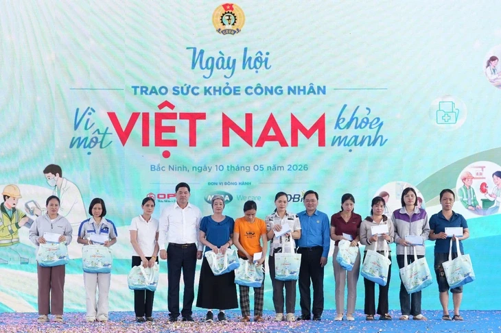 Hàng nghìn công nhân ở thủ phủ công nghiệp phía Bắc được khám sức khỏe miễn phí Hàng nghìn công nhân ở thủ phủ công nghiệp phía Bắc được khám sức khỏe miễn phí