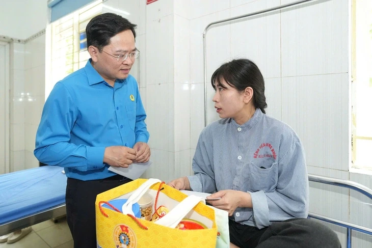 Hàng nghìn công nhân ở thủ phủ công nghiệp phía Bắc được khám sức khỏe miễn phí Hàng nghìn công nhân ở thủ phủ công nghiệp phía Bắc được khám sức khỏe miễn phí
