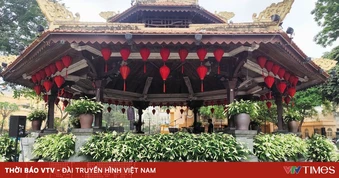 Hàng nghìn hoa loa kèn phủ trắng Nhà Bát Giác trước giờ G concert “Hà Nội bình yên”
