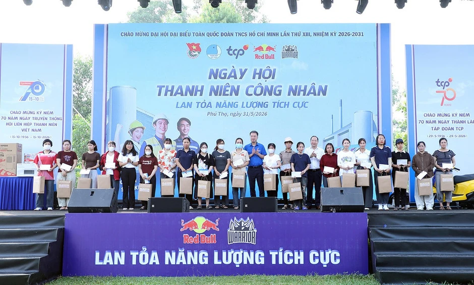 Hàng nghìn thanh niên công nhân cùng "Lan tỏa năng lượng tích cực" Hàng nghìn thanh niên công nhân cùng "Lan tỏa năng lượng tích cực"