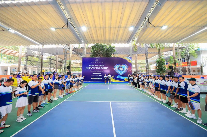 Hàng trăm bác sĩ, dược sĩ thi đấu giải pickleball gây quỹ mổ tim cho trẻ em nghèo Hàng trăm bác sĩ, dược sĩ thi đấu giải pickleball gây quỹ mổ tim cho trẻ em nghèo