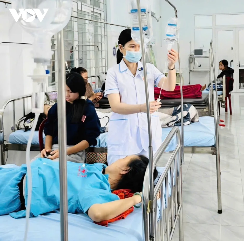 Hành chục người ở Đắk Lắk nhập viện cấp cứu sau khi ăn bánh mì Hành chục người ở Đắk Lắk nhập viện cấp cứu sau khi ăn bánh mì