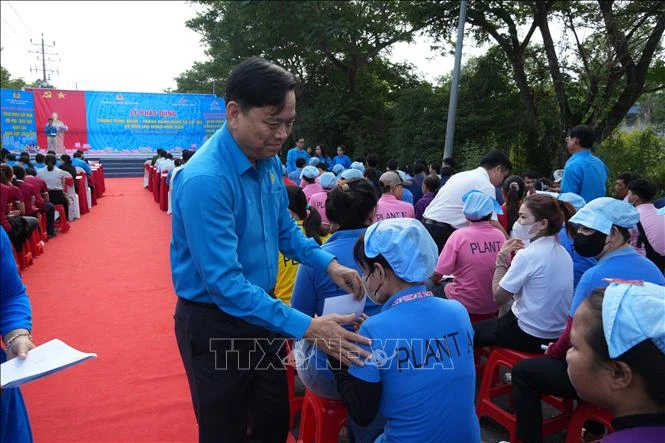 Hành động vì lợi ích người lao động Hành động vì lợi ích người lao động