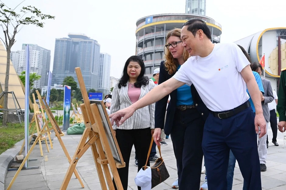 Hành động vì nước sạch, không khí xanh: Thúc đẩy chuyển đổi phát triển bền vững Hành động vì nước sạch, không khí xanh: Thúc đẩy chuyển đổi phát triển bền vững