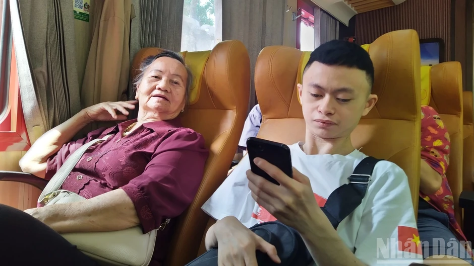 Hành khách “đổi gu” di chuyển: Tàu trải nghiệm lên ngôi dịp lễ Hành khách “đổi gu” di chuyển: Tàu trải nghiệm lên ngôi dịp lễ