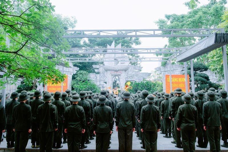 Hành quân tri ân các Anh hùng liệt sĩ Trường Sơn Hành quân tri ân các Anh hùng liệt sĩ Trường Sơn