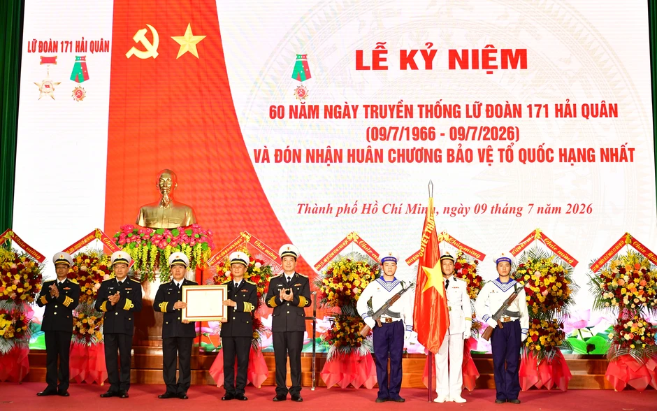 Hành trình 60 năm bảo vệ biển đảo Tổ quốc của Lữ đoàn 171 Hải quân Hành trình 60 năm bảo vệ biển đảo Tổ quốc của Lữ đoàn 171 Hải quân