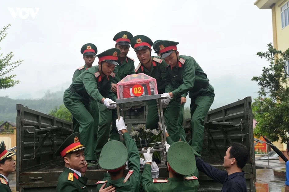 Hành trình đoàn tụ của các liệt sĩ chưa xác định danh tính Hành trình đoàn tụ của các liệt sĩ chưa xác định danh tính