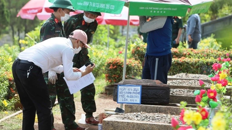 Hành trình tìm lại tên cho những người đã ngã xuống vì Tổ quốc Hành trình tìm lại tên cho những người đã ngã xuống vì Tổ quốc