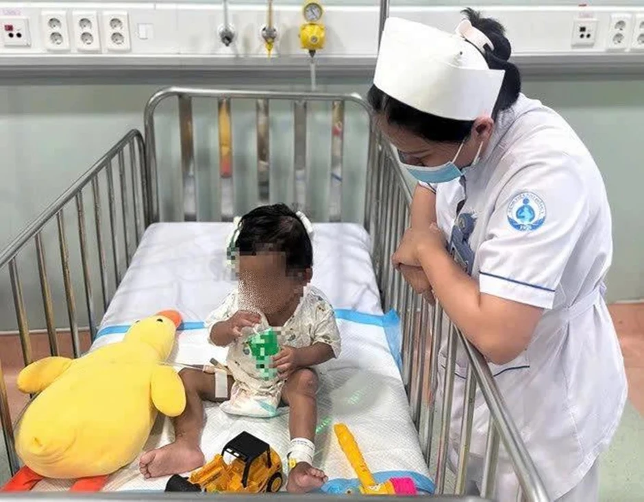 Hãy lắng nghe tiếng khóc trẻ em và hành động trước khi bi kịch xảy ra Hãy lắng nghe tiếng khóc trẻ em và hành động trước khi bi kịch xảy ra