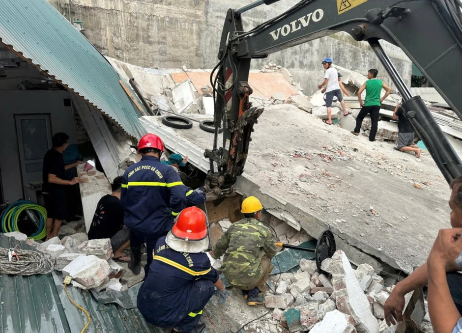 Hé lộ nguyên nhân vụ sập nhà khiến 1 người chết, 2 người bị thương ở Quảng Ninh Hé lộ nguyên nhân vụ sập nhà khiến 1 người chết, 2 người bị thương ở Quảng Ninh