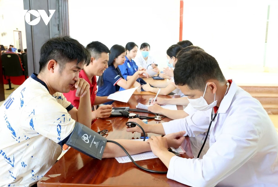 Hiến máu đầu Xuân, bổ sung nguồn máu cấp cứu tại Đắk Lắk Hiến máu đầu Xuân, bổ sung nguồn máu cấp cứu tại Đắk Lắk