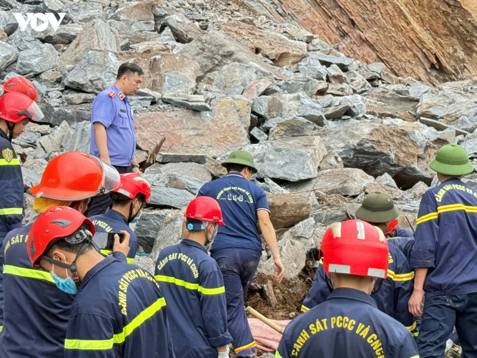 Hiện trường vụ sạt lở mỏ đá tại Thanh Hóa khiến 3 người tử vong