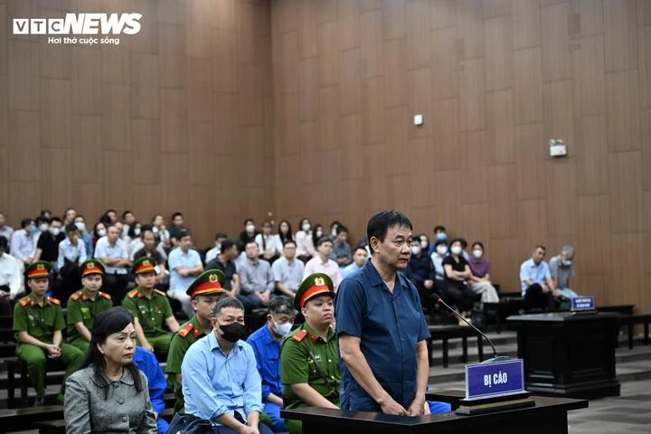 Hình ảnh cựu Bộ trưởng Y tế Nguyễn Thị Kim Tiến hầu toà Hình ảnh cựu Bộ trưởng Y tế Nguyễn Thị Kim Tiến hầu toà
