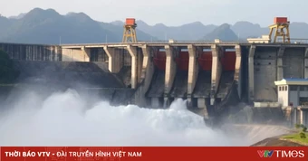 Hồ thủy điện Tuyên Quang mở 1 cửa xả đáy
