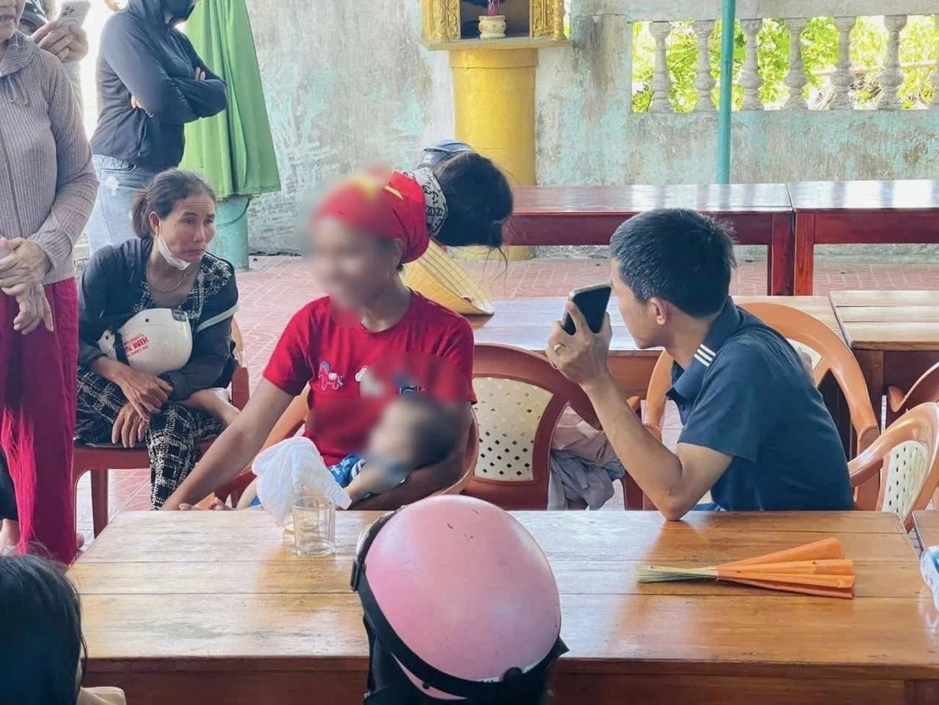 Hỗ trợ 3 mẹ con đi bộ từ Hải Phòng vào Nam trở về quê Hỗ trợ 3 mẹ con đi bộ từ Hải Phòng vào Nam trở về quê