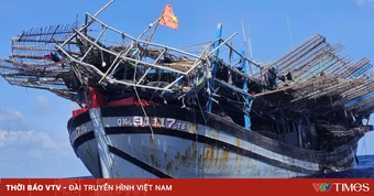 Hỗ trợ khẩn cấp tàu cá gặp nạn cùng 57 ngư dân trên vùng biển Trường Sa