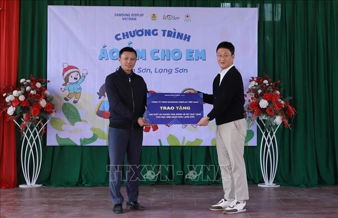 Hoạt động hỗ trợ nhân đạo hướng đến đối tượng yếu thế, dễ bị tổn thương Hoạt động hỗ trợ nhân đạo hướng đến đối tượng yếu thế, dễ bị tổn thương