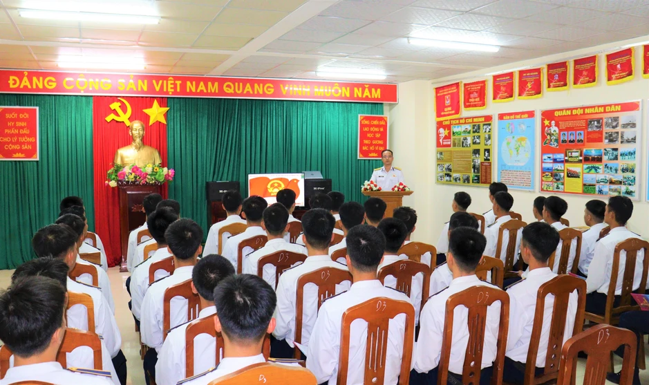 Học viện Hải quân "số hóa" công tác tuyên truyền bầu cử cho học viên trẻ Học viện Hải quân "số hóa" công tác tuyên truyền bầu cử cho học viên trẻ