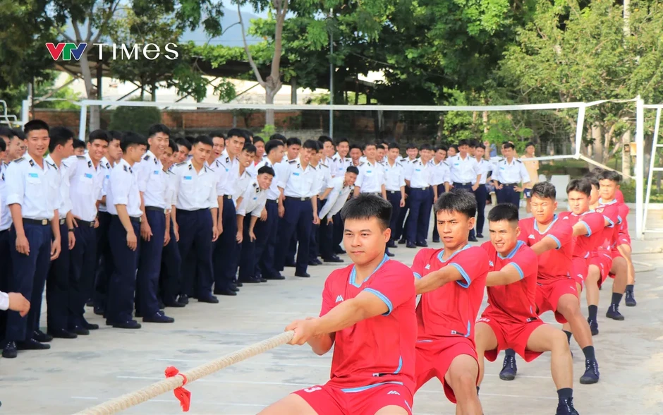 Học viện Hải quân thi đua chào mừng kỷ niệm 136 năm Ngày sinh Chủ tịch Hồ Chí Minh Học viện Hải quân thi đua chào mừng kỷ niệm 136 năm Ngày sinh Chủ tịch Hồ Chí Minh