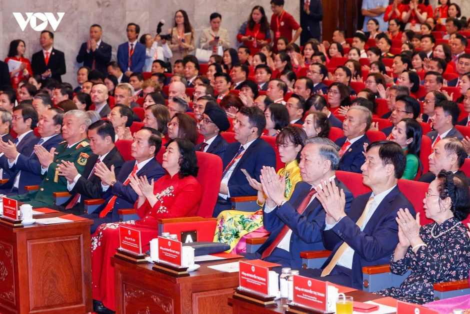Hội Chữ thập đỏ Việt Nam: Hơn 21.100 tỷ đồng cho hoạt động nhân đạo Hội Chữ thập đỏ Việt Nam: Hơn 21.100 tỷ đồng cho hoạt động nhân đạo