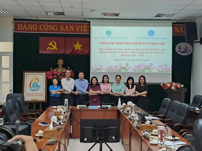 Hội LHPN TPHCM phối hợp BHXH TPHCM đưa chính sách an sinh đến gần người dân Hội LHPN TPHCM phối hợp BHXH TPHCM đưa chính sách an sinh đến gần người dân